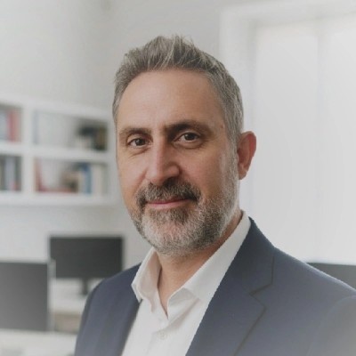 Basilio Bentivegna, founder di Aroundigital, esperto di strategia, marketing, AI ed execution
